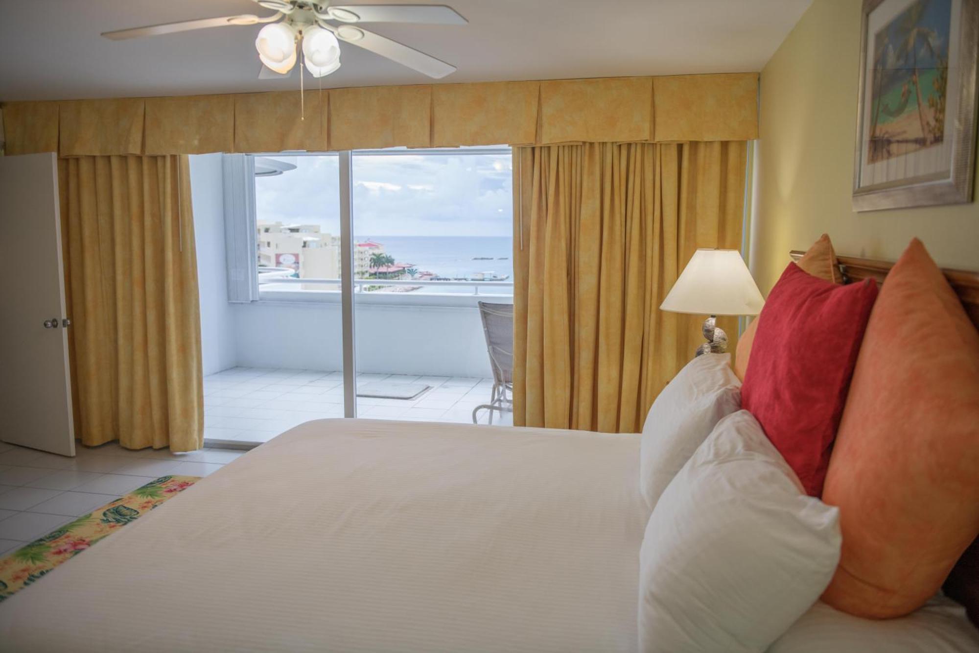 The Atrium Resort And Spa, Sint Maarten Симпсън Бей Екстериор снимка
