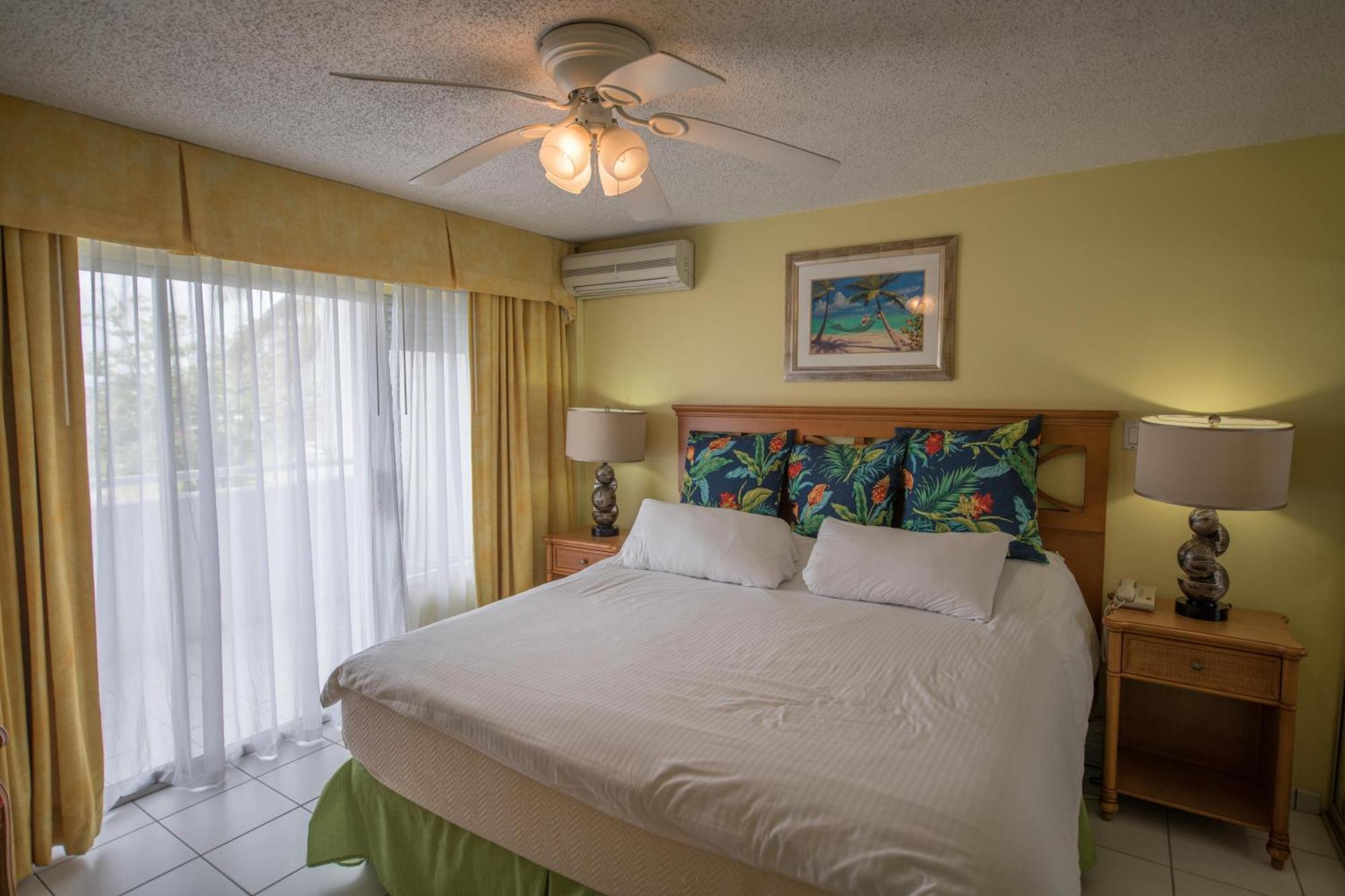 The Atrium Resort And Spa, Sint Maarten Симпсън Бей Екстериор снимка